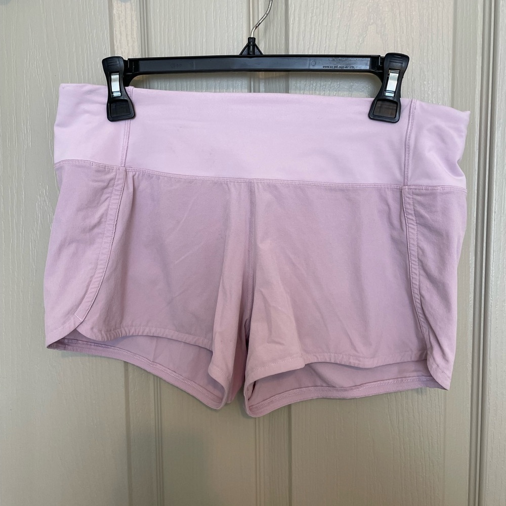 Lululemon speed up shorts 4” size 6